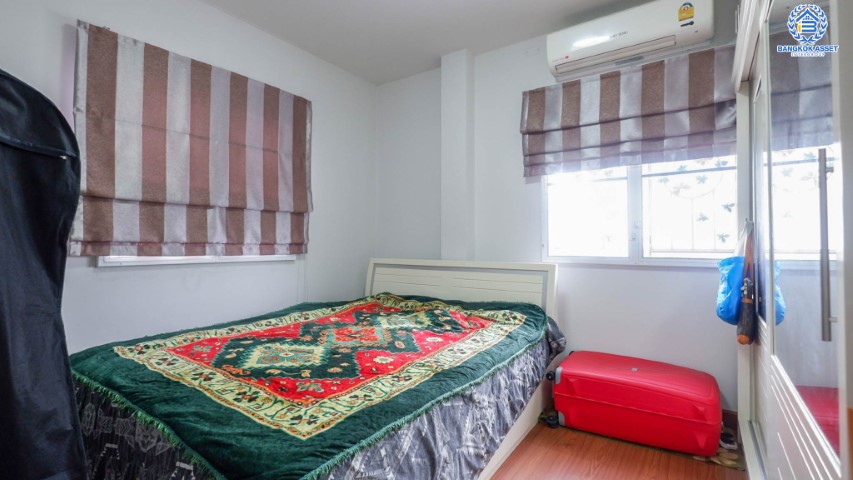 *****บ้านเดี่ยวมือสองนนทบุรี ม.คุณาภัทร5 บางกรวย-ไทรน้อย หลังใหญ่พร้อมอยู่ ต่อเติมเต็ม แถมเฟอร์นิเจอร์ทั้งหลัง เนื้อที่ 52.5 ตร.ว. พร้อมฟังก์ชั่น 3 ห้องนอน 3 ห้องน้ำ 2 ที่จอดรถ บนทำเลการเดินทางสะดวกสบาย ใกล้เซ็นทรัลเวสต์เกต และรถไฟฟ้า สถานีคลองบางไผ่